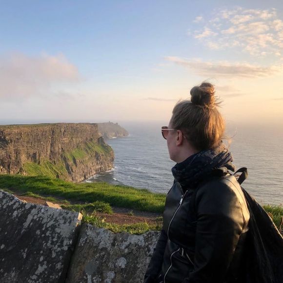 Meet your Posher, Julie - Picture 1 of 1